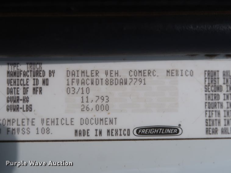 image for item DG7197 2011 Freightliner Business Class M2  service truck with crane