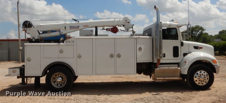 image for item DG7212 2013 Peterbilt 337  service truck with crane