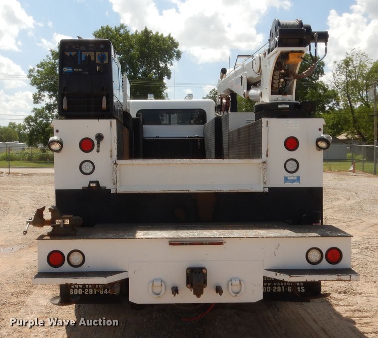 image for item DG7212 2013 Peterbilt 337  service truck with crane