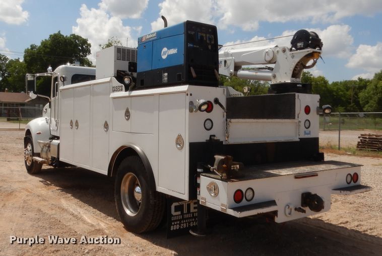 image for item DG7212 2013 Peterbilt 337  service truck with crane