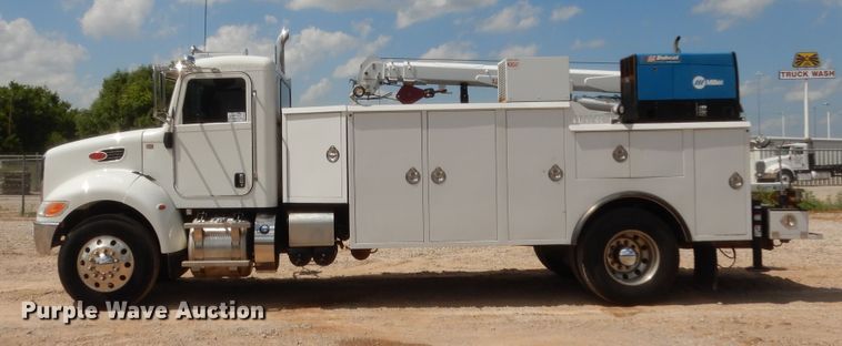 image for item DG7212 2013 Peterbilt 337  service truck with crane