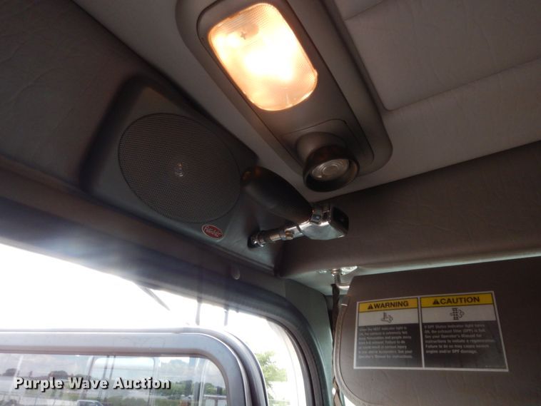 image for item DG7212 2013 Peterbilt 337  service truck with crane