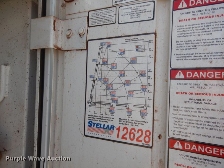 image for item DG7212 2013 Peterbilt 337  service truck with crane