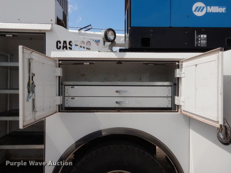 image for item DG7212 2013 Peterbilt 337  service truck with crane