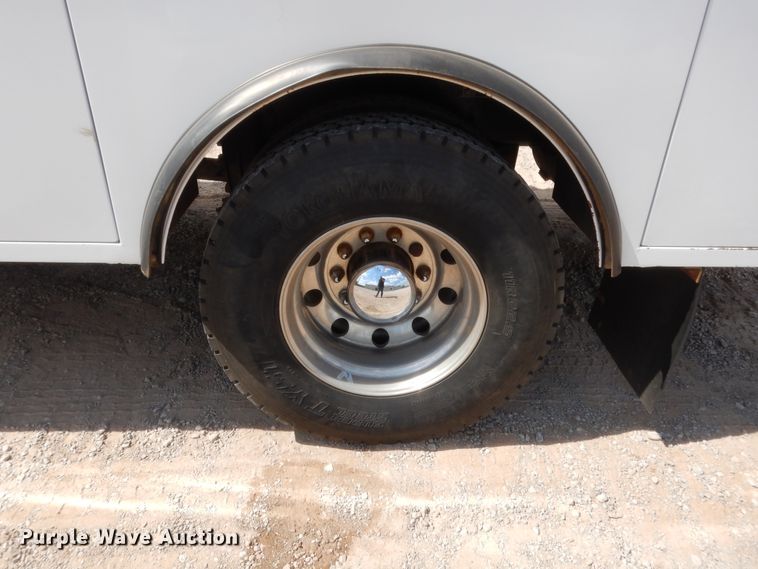 image for item DG7212 2013 Peterbilt 337  service truck with crane