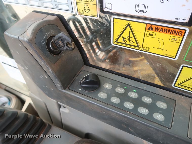 image for item DG7234 2013 Caterpillar 320EL  excavator