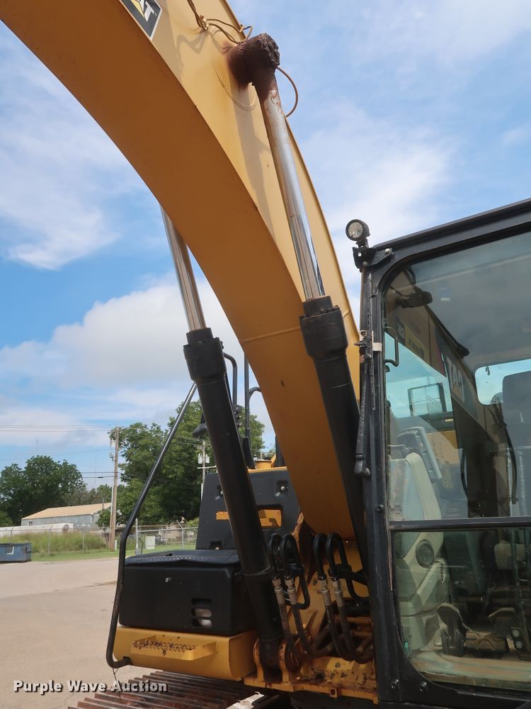 image for item DG7234 2013 Caterpillar 320EL  excavator