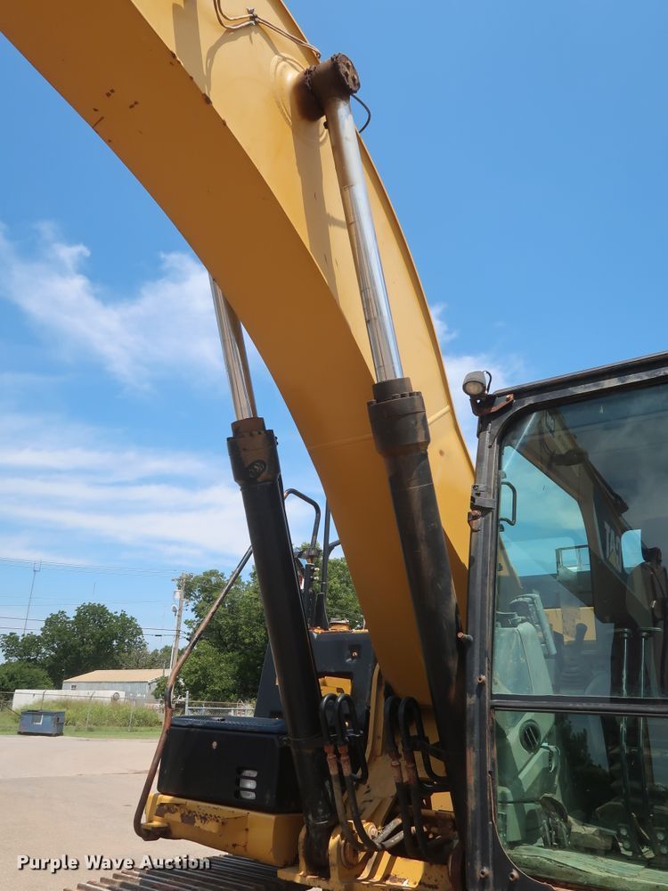 image for item DG7235 2012 Caterpillar 329E L  excavator