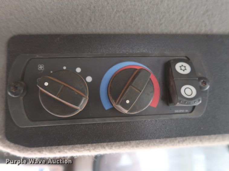 image for item DG7237 2013 Caterpillar D6T XL  dozer