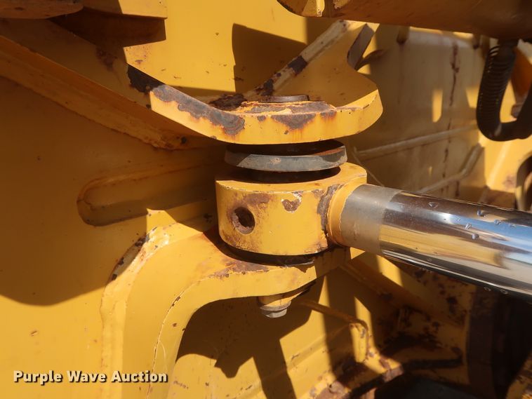 image for item DG7237 2013 Caterpillar D6T XL  dozer