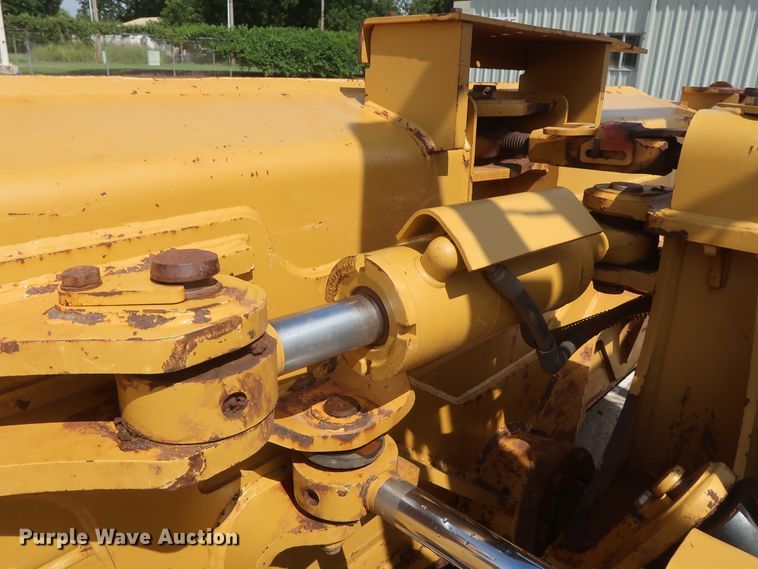 image for item DG7237 2013 Caterpillar D6T XL  dozer