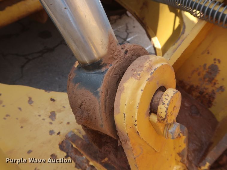 image for item DG7237 2013 Caterpillar D6T XL  dozer