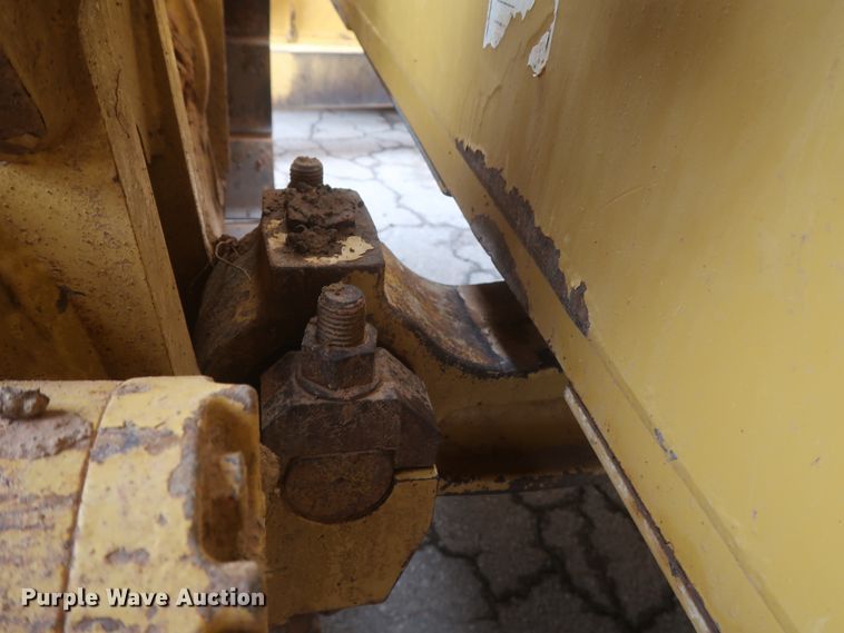 image for item DG7238 2012 Caterpillar D6T XL  dozer