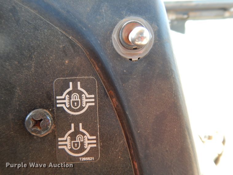 image for item DH0939 2017 John Deere 872G  motor grader