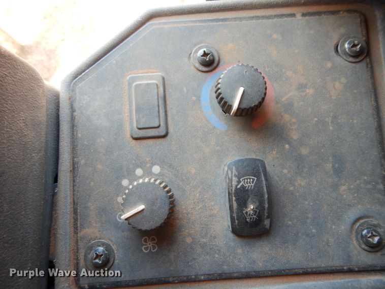 image for item DH0939 2017 John Deere 872G  motor grader