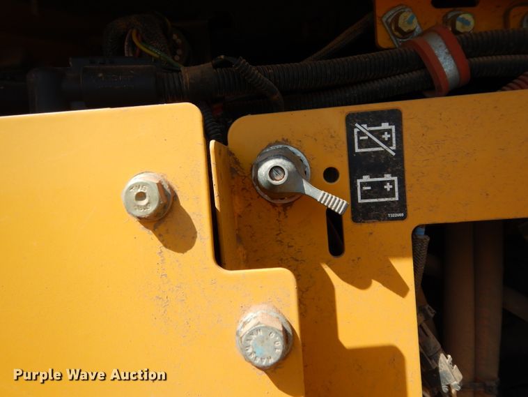 image for item DH0939 2017 John Deere 872G  motor grader