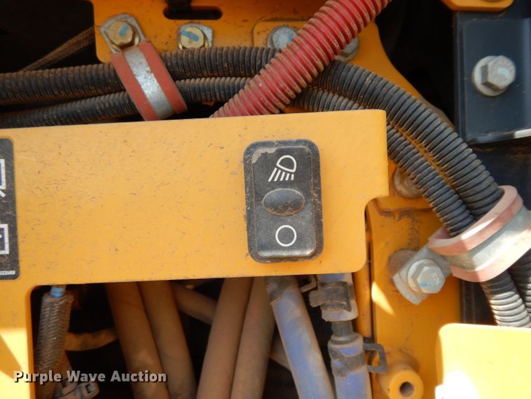 image for item DH0939 2017 John Deere 872G  motor grader