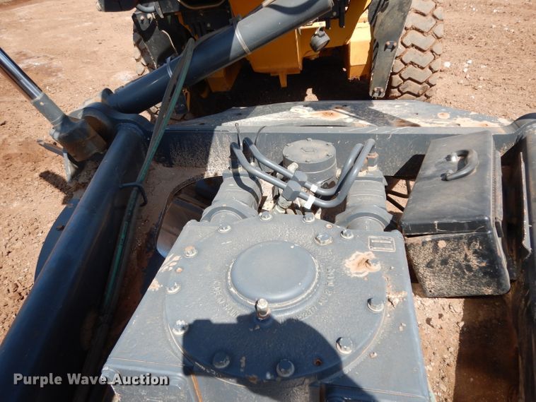 image for item DH0939 2017 John Deere 872G  motor grader