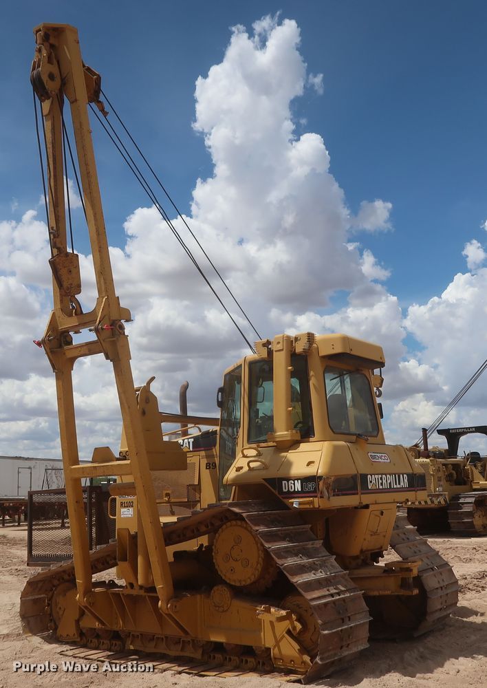 image for item DH0940 2004 Caterpillar D6N LGP  pipelayer