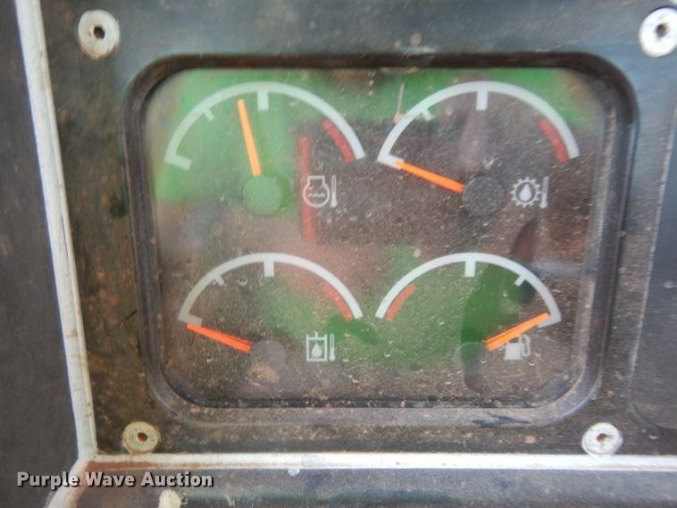 image for item DH0940 2004 Caterpillar D6N LGP  pipelayer