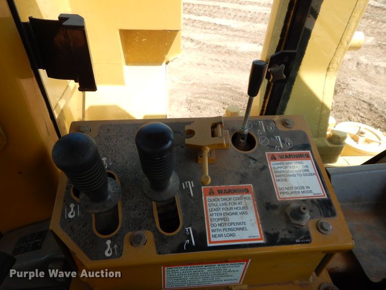 image for item DH0940 2004 Caterpillar D6N LGP  pipelayer