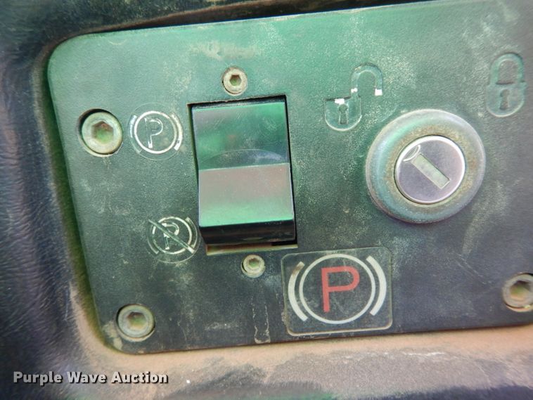 image for item DH0940 2004 Caterpillar D6N LGP  pipelayer