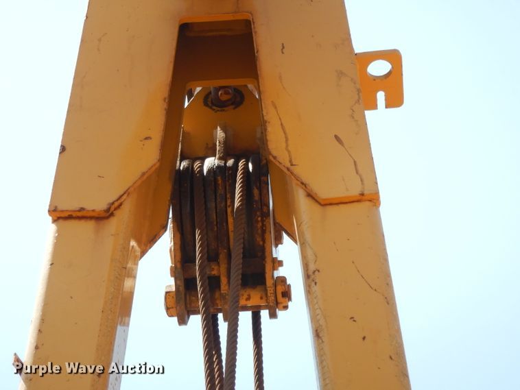 image for item DH0940 2004 Caterpillar D6N LGP  pipelayer