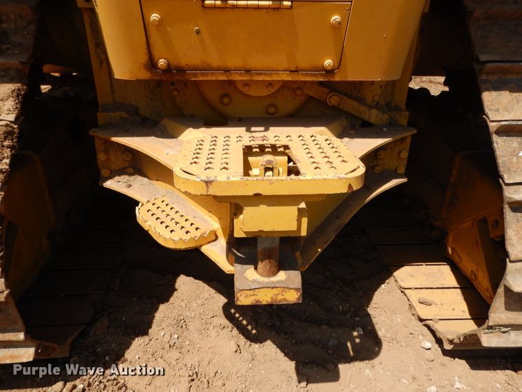 image for item DH0940 2004 Caterpillar D6N LGP  pipelayer