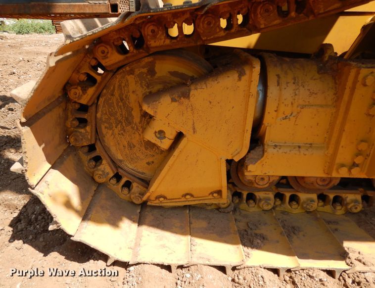 image for item DH0940 2004 Caterpillar D6N LGP  pipelayer