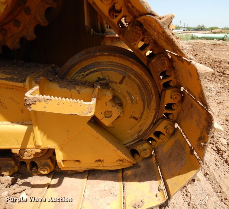 image for item DH0940 2004 Caterpillar D6N LGP  pipelayer