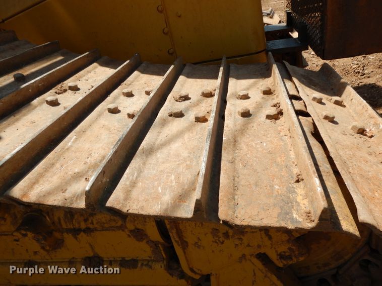 image for item DH0940 2004 Caterpillar D6N LGP  pipelayer