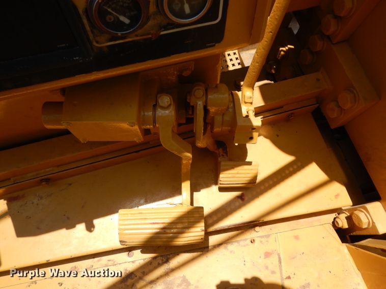 image for item DH0941 1987 Caterpillar D8N  pipelayer