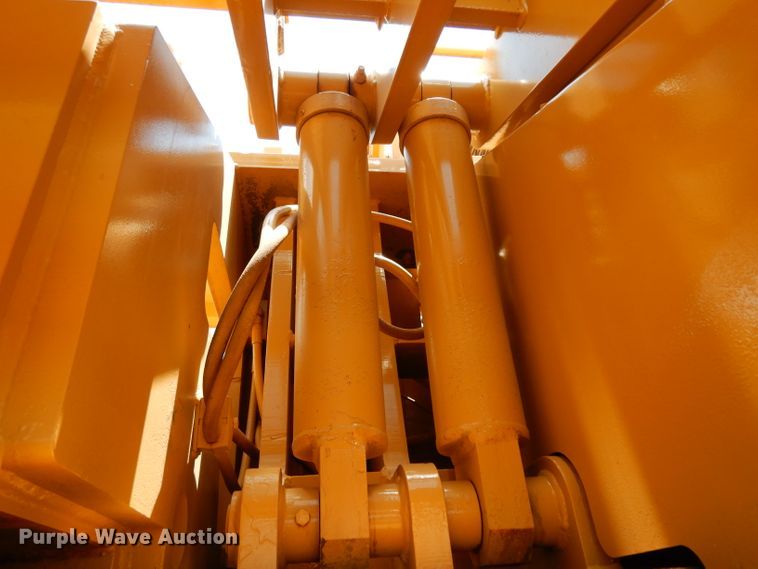 image for item DH0941 1987 Caterpillar D8N  pipelayer