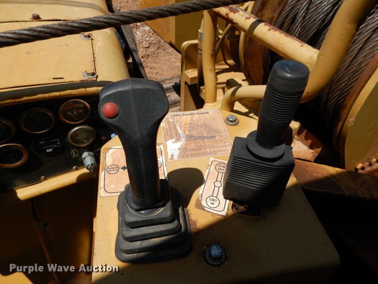 image for item DH0942 1976 Caterpillar D8K  pipelayer