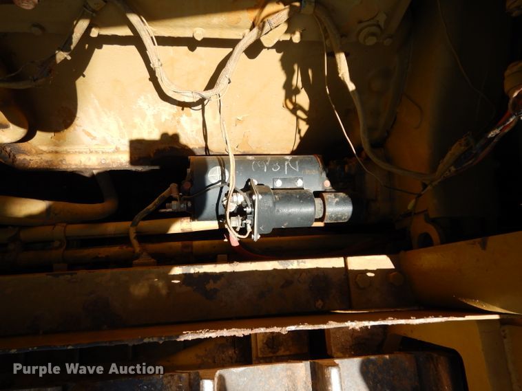 image for item DH0942 1976 Caterpillar D8K  pipelayer