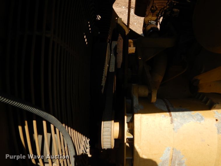 image for item DH0942 1976 Caterpillar D8K  pipelayer