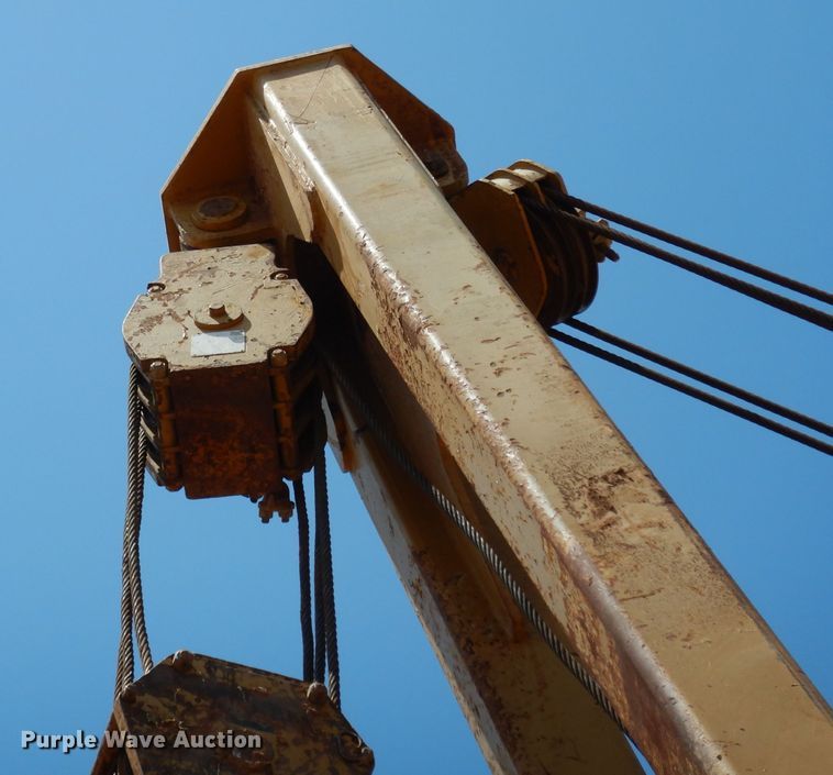 image for item DH0942 1976 Caterpillar D8K  pipelayer