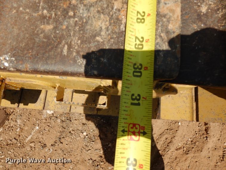 image for item DH0942 1976 Caterpillar D8K  pipelayer