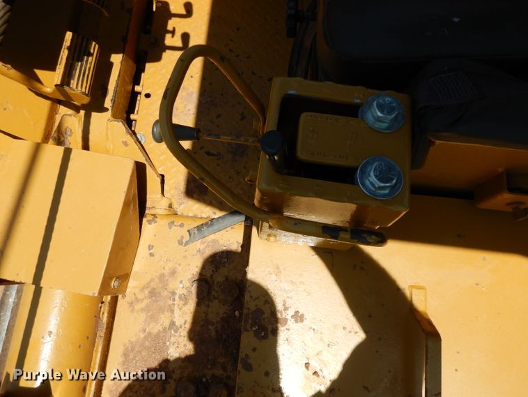 image for item DH0943 1979 Caterpillar D8K  pipelayer