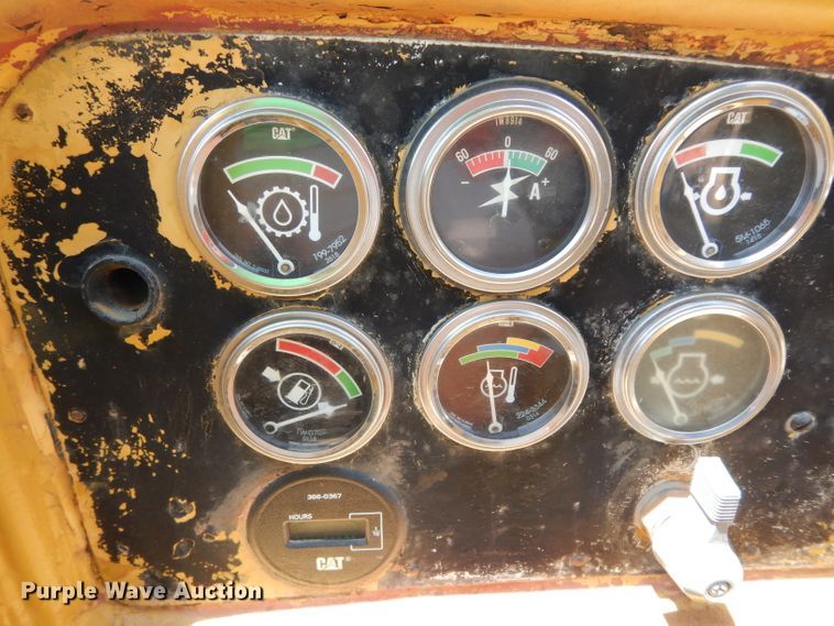 image for item DH0943 1979 Caterpillar D8K  pipelayer