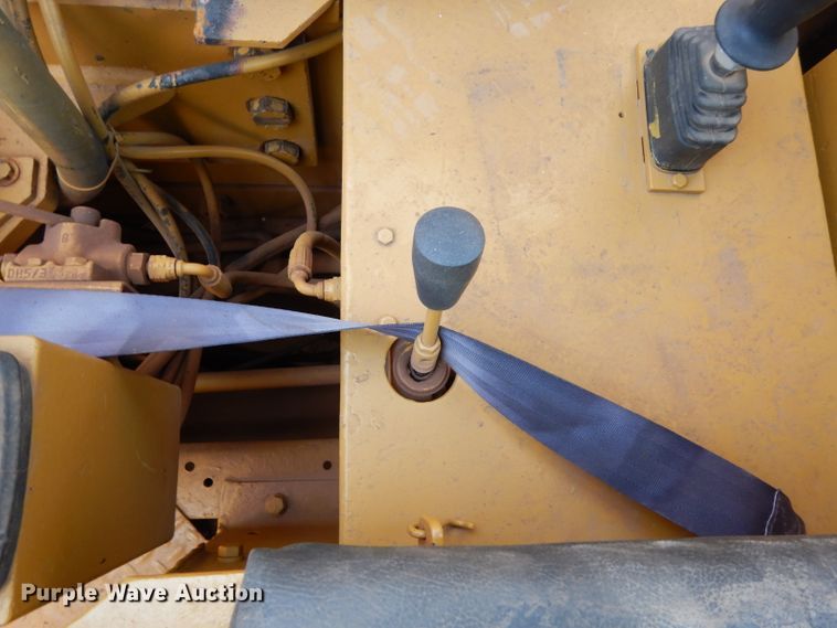 image for item DH0943 1979 Caterpillar D8K  pipelayer