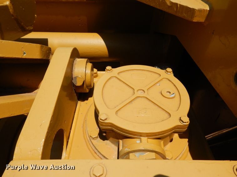 image for item DH0943 1979 Caterpillar D8K  pipelayer