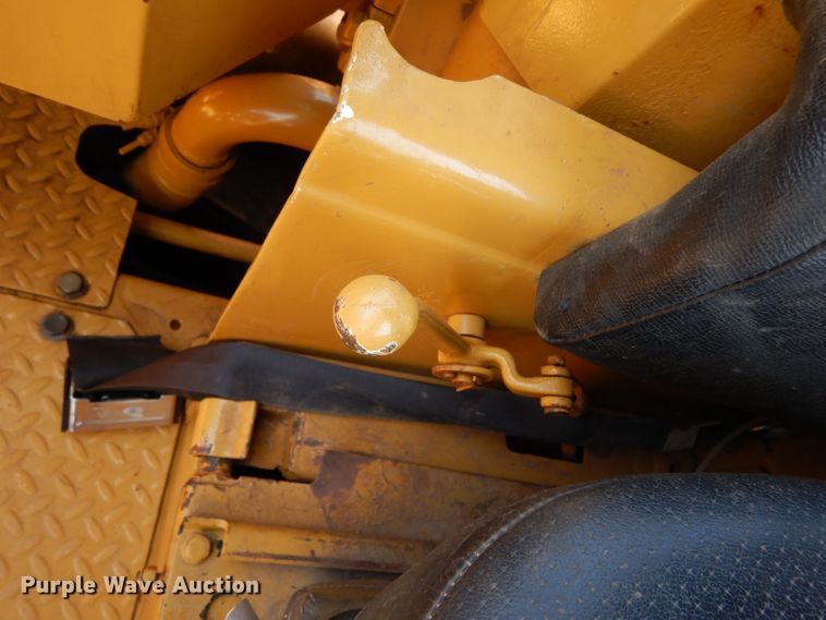 image for item DH0944 1982 Caterpillar D8K  pipelayer