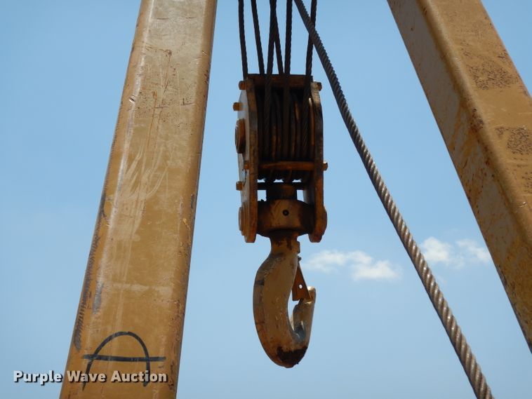 image for item DH0944 1982 Caterpillar D8K  pipelayer