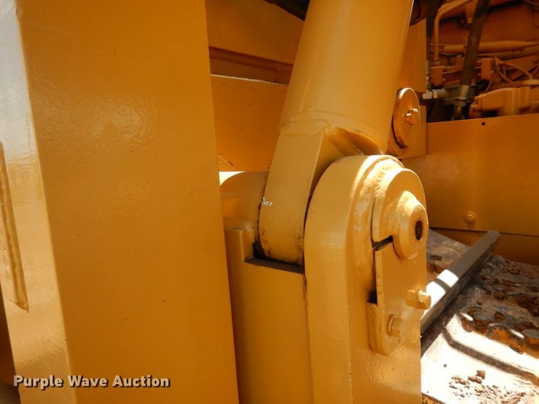 image for item DH0945 1982 Caterpillar D8K  pipelayer