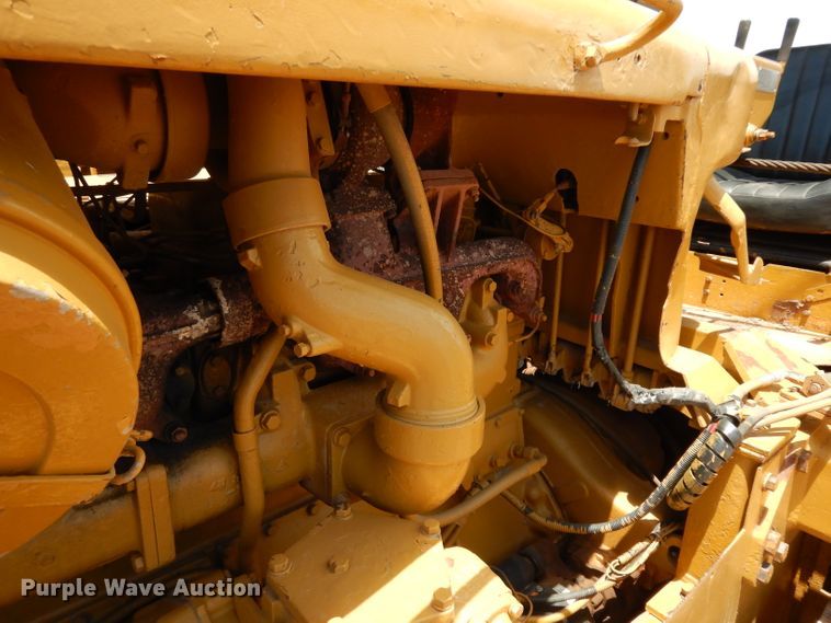 image for item DH0946 1977 Caterpillar D8K  pipelayer