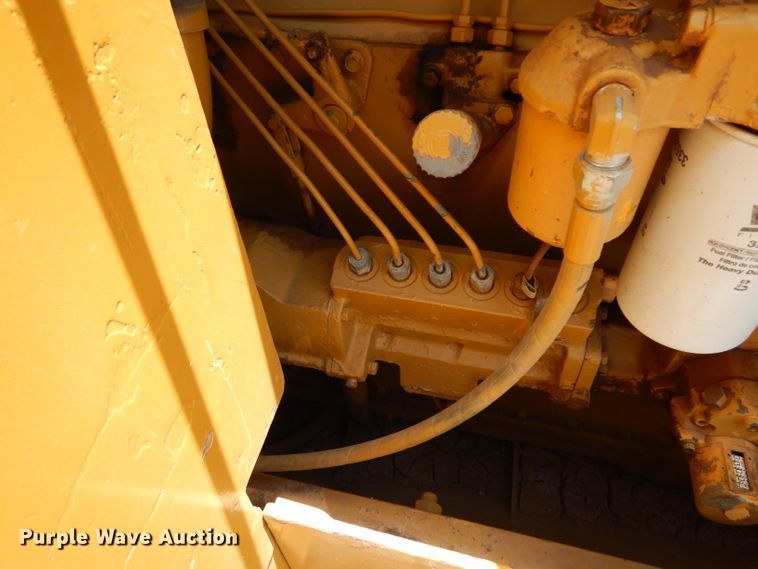 image for item DH0946 1977 Caterpillar D8K  pipelayer