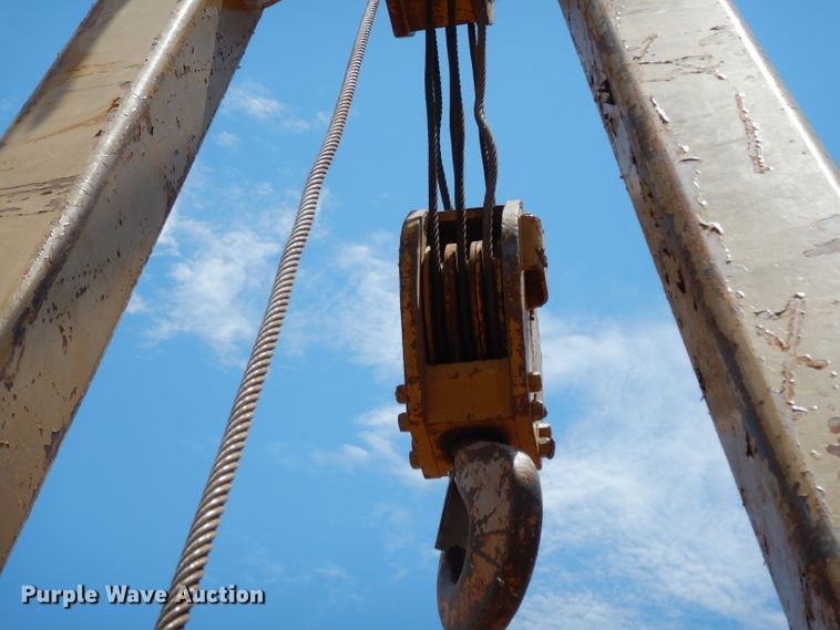 image for item DH0946 1977 Caterpillar D8K  pipelayer