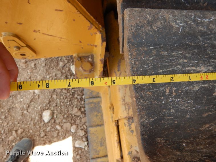 image for item DH0946 1977 Caterpillar D8K  pipelayer