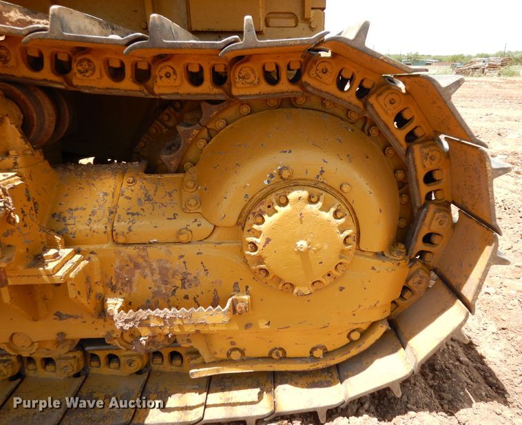 image for item DH0946 1977 Caterpillar D8K  pipelayer